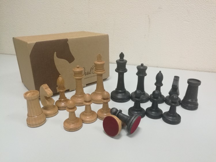 Wooden chess pieces «Battle» N5